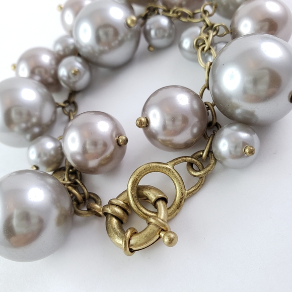 Not for sale - J. Crew Statement Bracelet Jumbo Pearls Grey - Picture 9 of 13